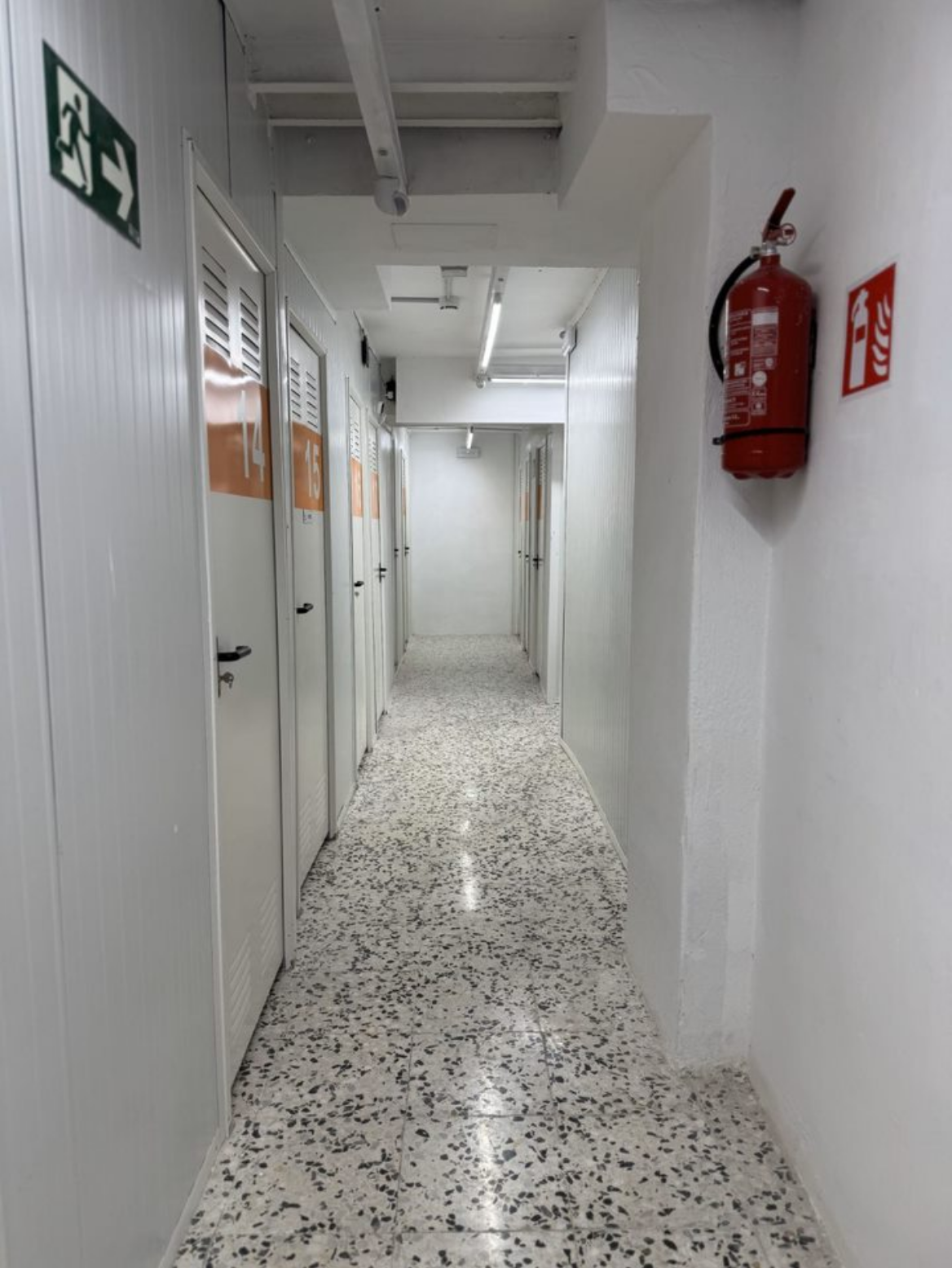 Trastero iluminado